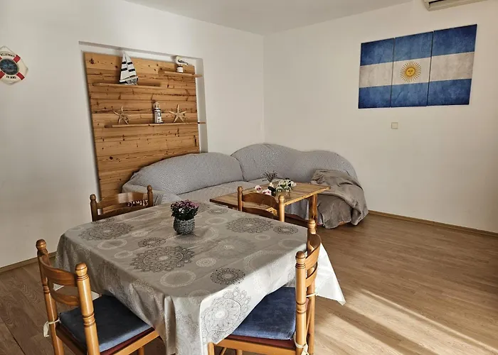 Pljesa Apartments
