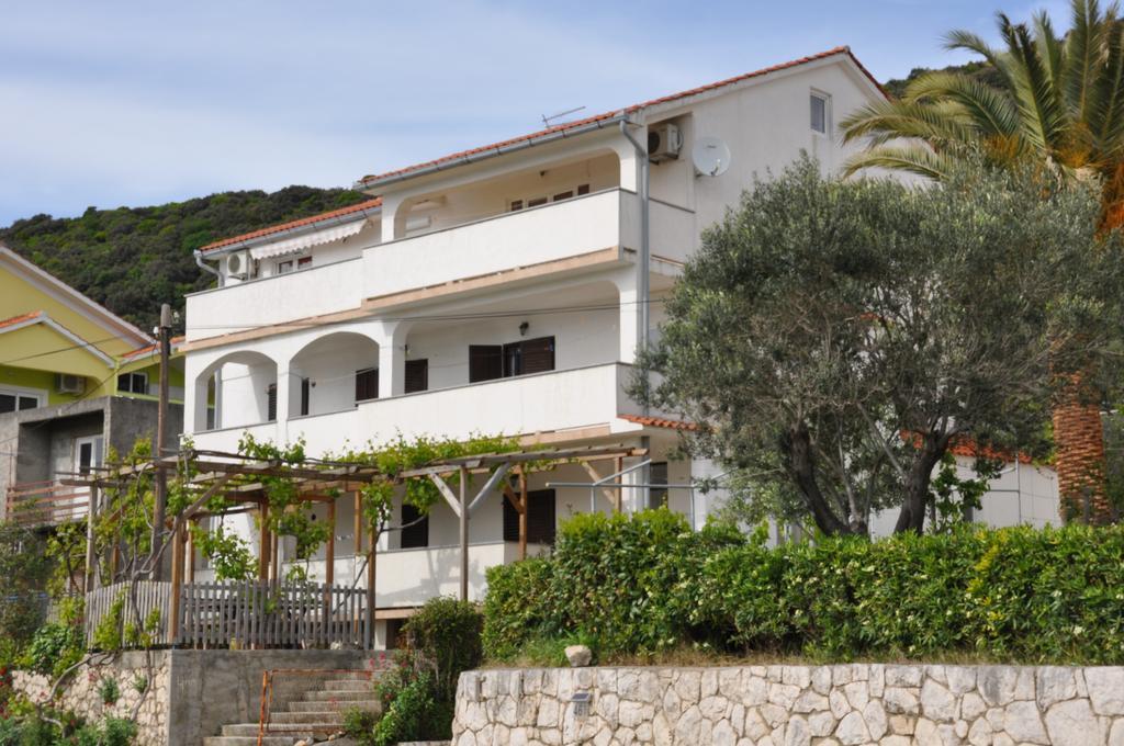Pljesa Apartament Supetarska Draga